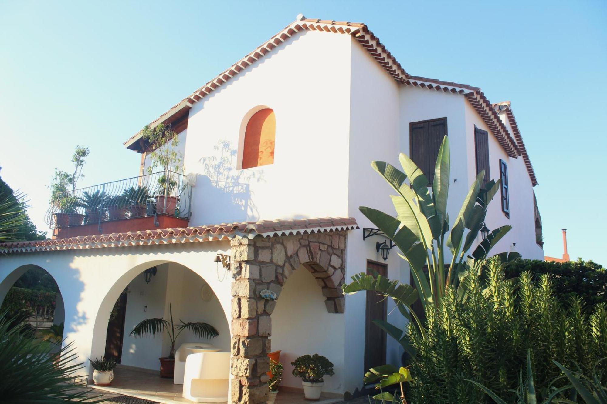 Los Flamingos Bed & Breakfast La Maddalena  Екстериор снимка