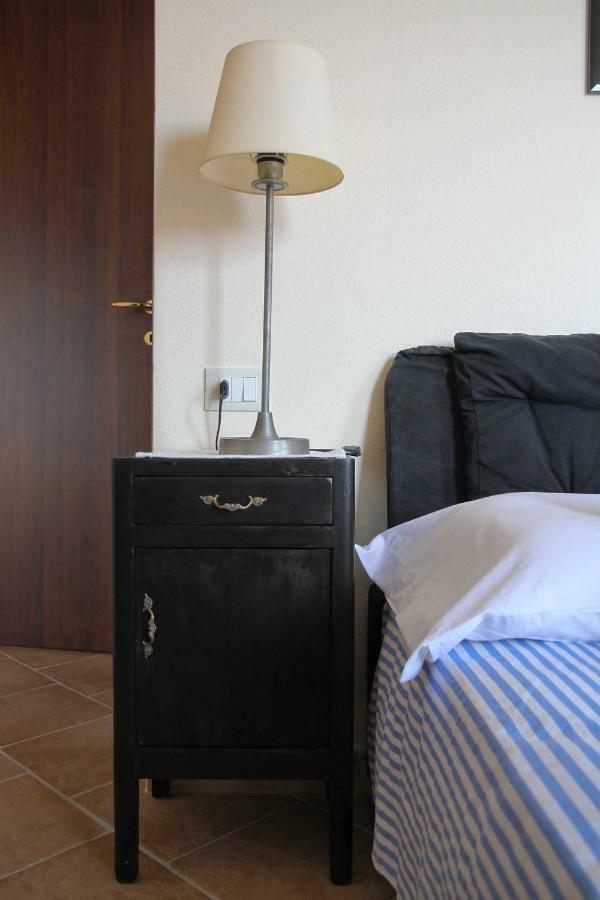 Los Flamingos Bed & Breakfast La Maddalena  Екстериор снимка