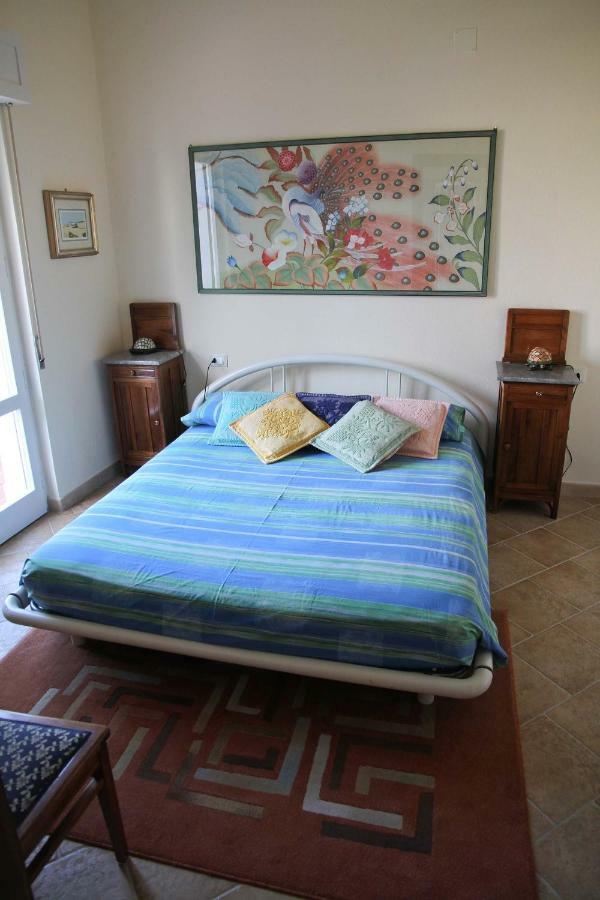 Los Flamingos Bed & Breakfast La Maddalena  Екстериор снимка