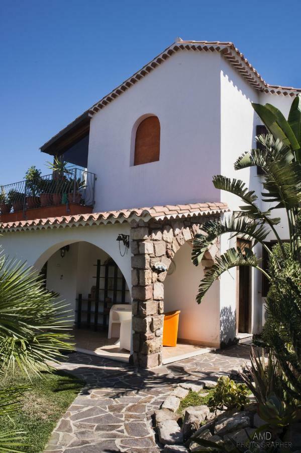 Los Flamingos Bed & Breakfast La Maddalena  Екстериор снимка